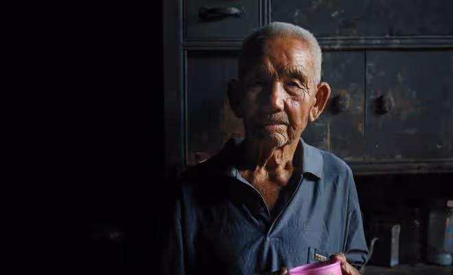 67歲老人自述：錢很重要，但比錢更重要的是親情，莫為錢失去親情