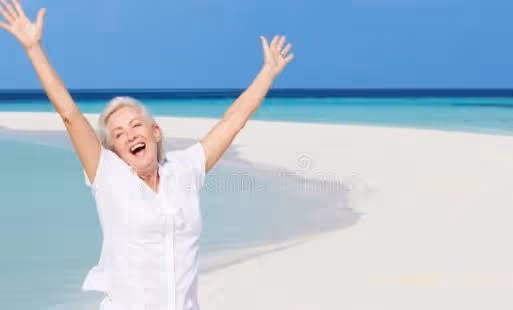 60歲阿姨獨居20年：孩子不在身邊，不找老伴，一個人賺錢買豪車