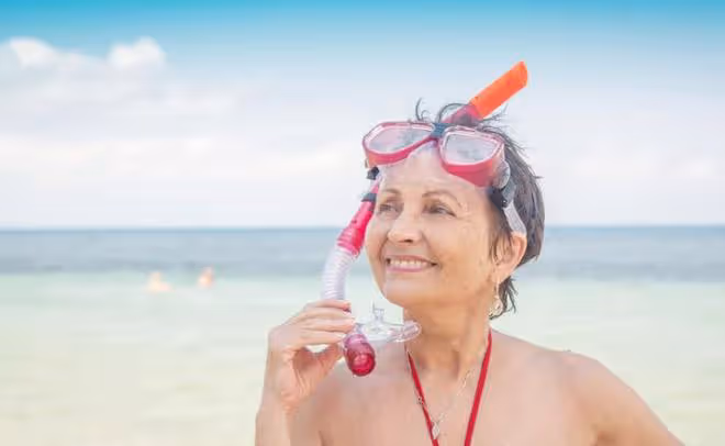 60歲阿姨獨居20年：孩子不在身邊，不找老伴，一個人賺錢買豪車