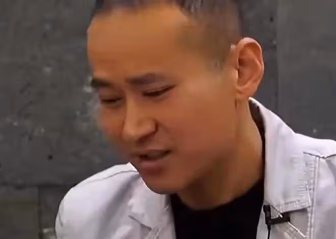33歲外賣小哥相親美女主播，得知對方月薪過萬，自卑到心態崩潰
