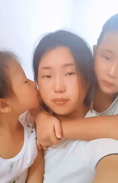 姐姐生2胎不幸離世，小姨子嫁姐夫卻不領證：沒感情，沒那個必要