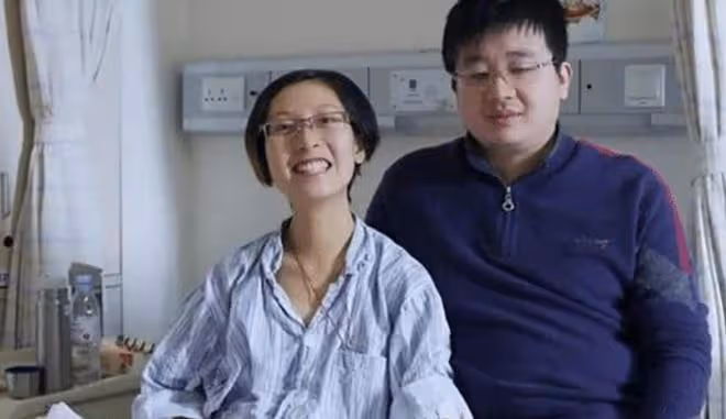 8年前，一名患癌女博士「捨命」生子，死後丈夫再娶，兒子也送人