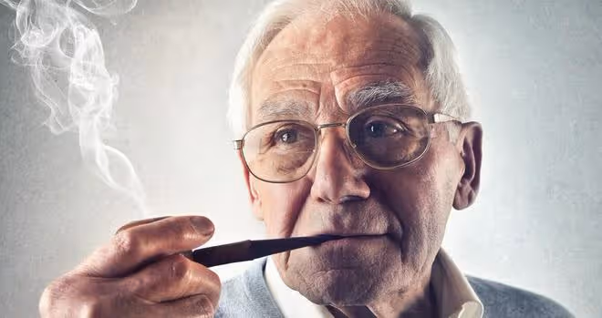 80歲大爺：退休金8千，但我一分都不會給子女花，晚年養老靠自己