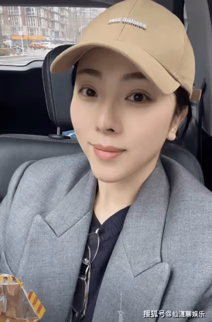 李思思曬大兒子做晚餐,元寶皮膚黝黑臉上有痣,嘴巴暴露爸爸長相