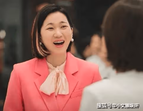 《眼淚女王》女主家會破產嗎？《眼淚女王》男主姐姐是誰扮演的？