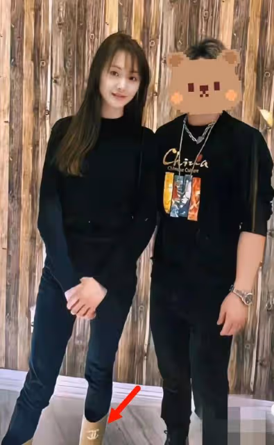 鄭爽是真窮了!法院認定鄭爽無財產可供執行,有債主已飛國外追討
