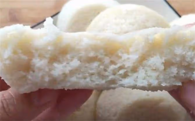 不用大米做米糕,只要記住這2種原料比例,軟糯筋道更好吃