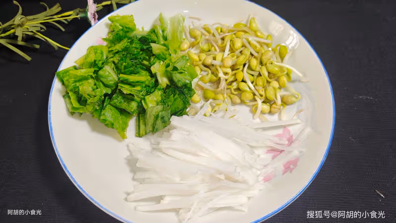 春天時敞開吃,口口鮮嫩賽人參!煮成一碗「面葉」湯,鮮美又開胃、還扛餓