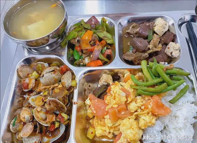 公務員曬一周的伙食,網友們羨慕不已,網友:擠破頭都要當公務員