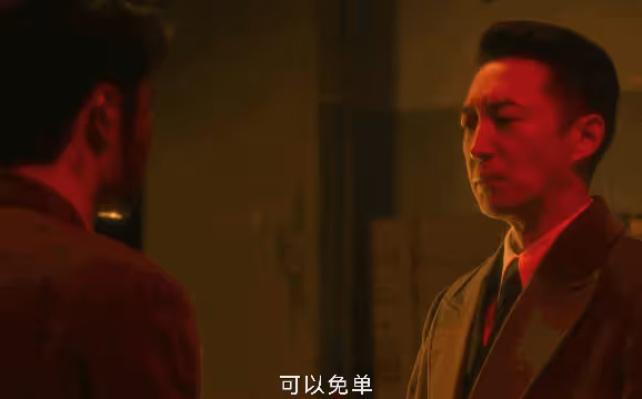笑不活了!一臉流氓相能演「女戰士」?《追風者》導演可以下崗了