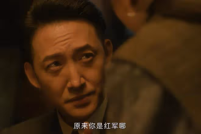 笑不活了!一臉流氓相能演「女戰士」?《追風者》導演可以下崗了