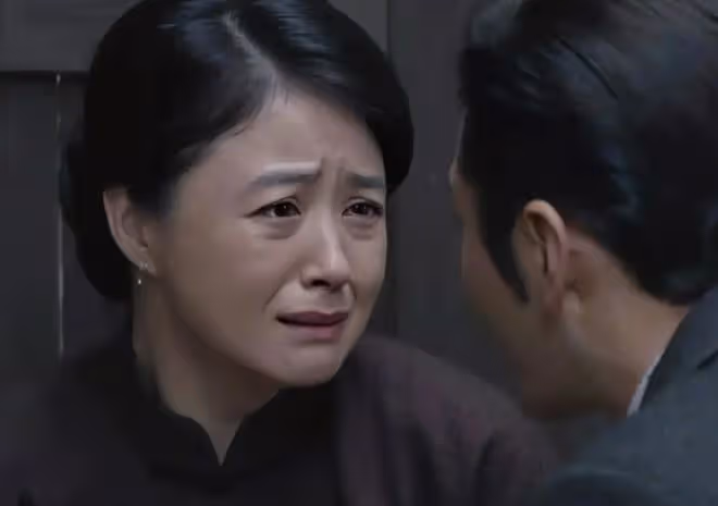 笑不活了!一臉流氓相能演「女戰士」?《追風者》導演可以下崗了