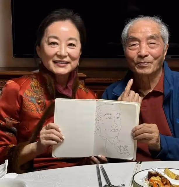 看了69歲林青霞的素顏照，才知道不扮嫩不「暴露」也是一種優雅