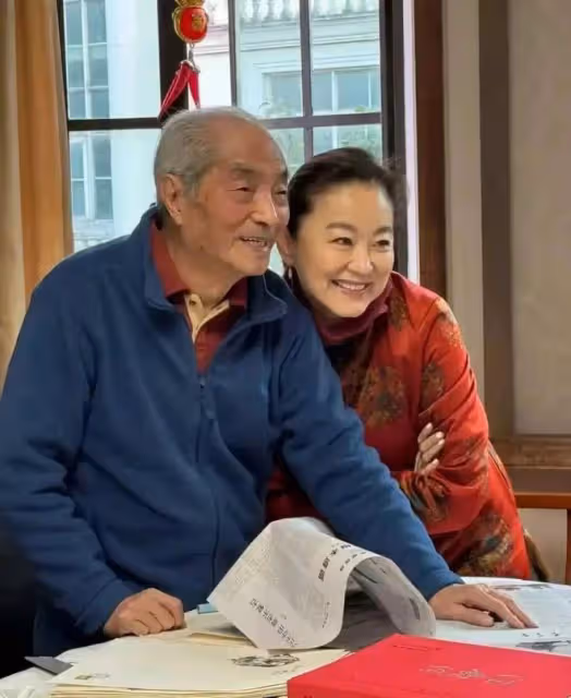 看了69歲林青霞的素顏照，才知道不扮嫩不「暴露」也是一種優雅