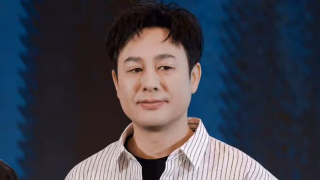 張頌文低調現身農村婚禮，紅衣喜慶引熱議