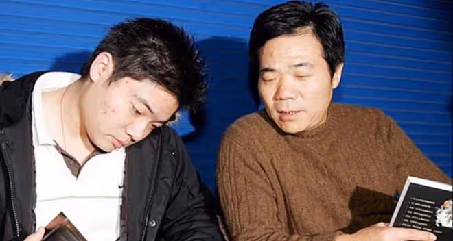 丁俊暉曬一家四口慶37歲生日!一桌菜樸素低調,大女兒送貼心禮物