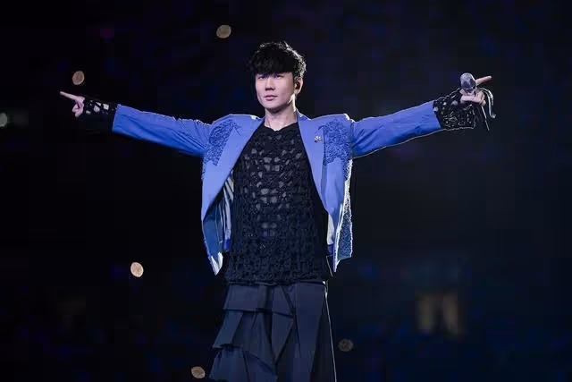 林俊傑演唱會「保羅沃克弟也在」!聽《See You Again》抹淚哭了