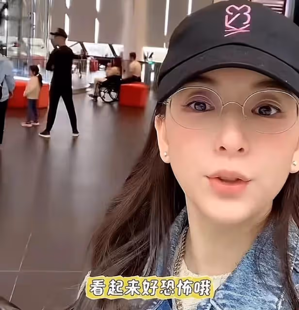 郭富城帶妻女體驗室內跳傘,倆女兒表現亮眼,方媛猛夸老公像迷妹