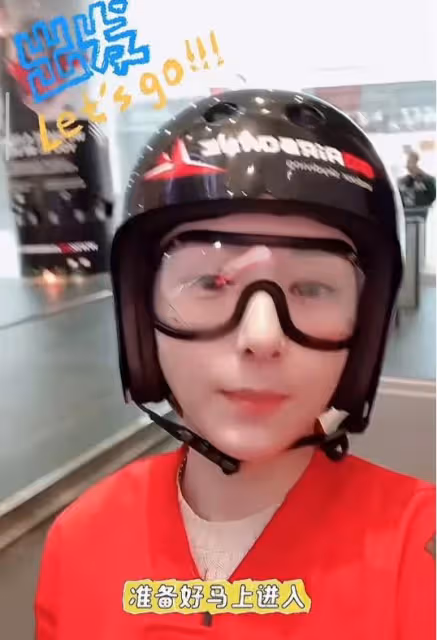 郭富城帶妻女體驗室內跳傘,倆女兒表現亮眼,方媛猛夸老公像迷妹
