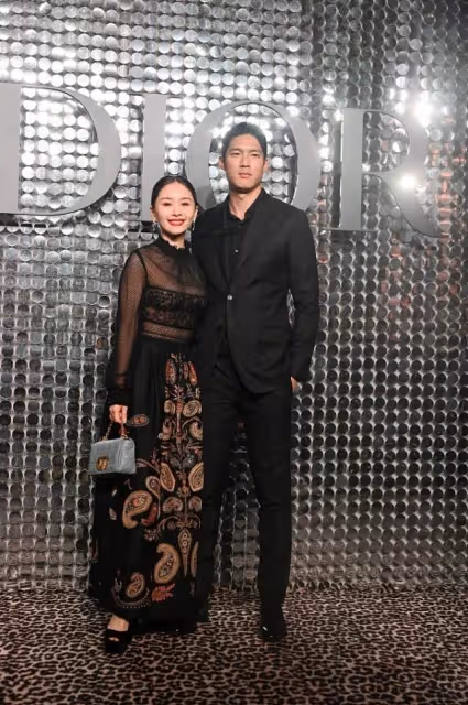 王子文戀愛後改變挺大,身穿老氣黑裙都很美,衣品像是「開了掛」