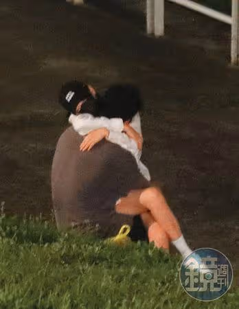 朱軒洋爆劈腿！趁網紅女友出差「公園交纏吳卓源」親熱激吻