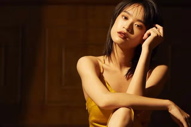 妻子不顧老公反對，堅決要學游泳，最終老公發現了她與教練的秘密