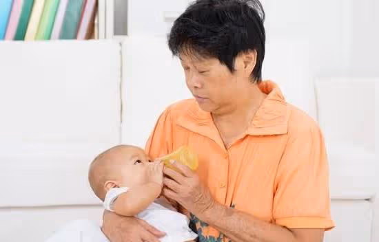 兒媳：沒給彩禮沒買婚房憑什麼要我給你養老？婆婆：就憑我養大他