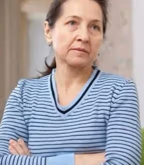 兒媳：沒給彩禮沒買婚房憑什麼要我給你養老？婆婆：就憑我養大他