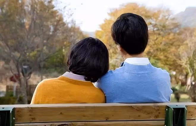 婚姻遭遇背叛,離與不離,都需要考慮這5個問題!