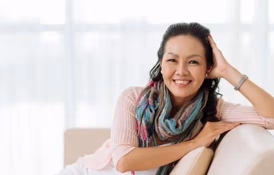 她56歲,女兒接公婆養老,趕她去小房子住,她把女兒一家趕出門