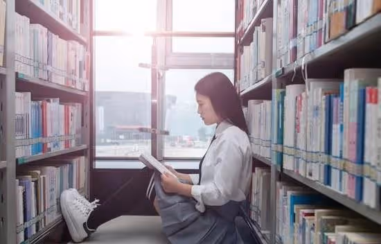她25歲,媽媽花38000給妹妹報班,花80萬給妹妹買房 卻要她給3000