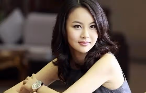 女同事都有小情人,26歲妻子和陌生男子開房:我就是一時貪玩