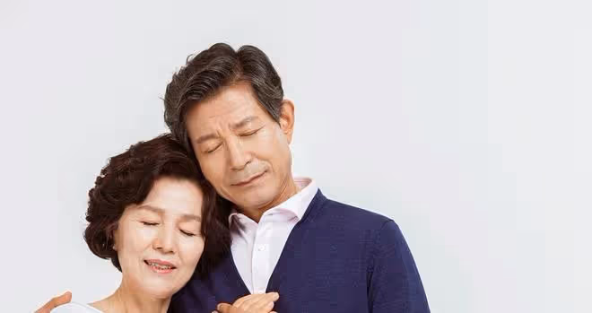 再婚7天就離婚,女士:他身上有狐臭,大爺怒斥:她閒著沒事來聞