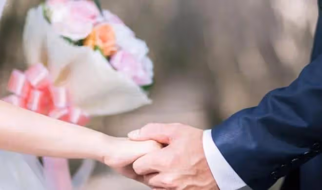 令人崩潰:男友居然用我給他買婚房的錢,在老家幫他父母蓋房