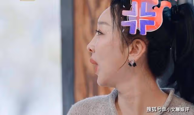 王珞丹趙小棠童年經常挨打，歐陽娜娜不相信：還是台灣媽媽更溫柔