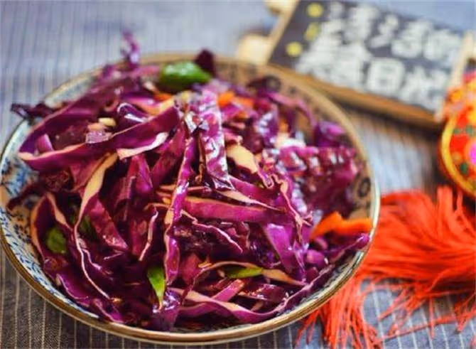 紫甘藍就應該這樣吃,脆爽美味,營養不流失,比大魚大肉還香