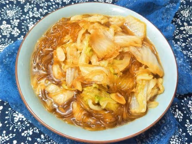 吃不夠的白菜燉粉條,原來大廚都這樣做,掌握技巧,做出飯店味