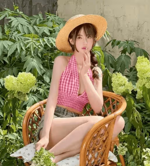 因失戀接3D三級電影,一舉成名卻深感悔恨,今身價上億卻孑然一身