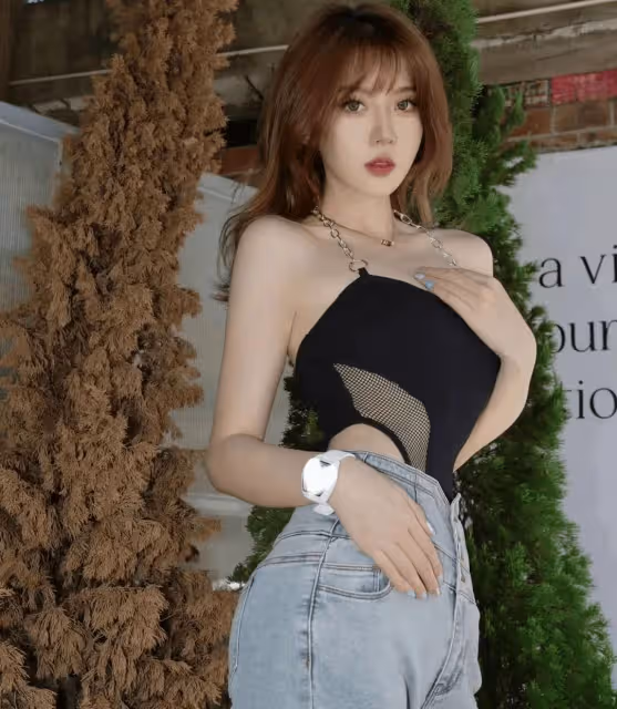 簡約至美:白色牛仔褲,回歸本真,展現最迷人的時尚魅力!
