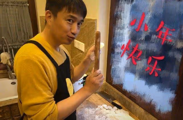 黃多多在家日常成一股清流,樂高存貨被拼完無事可干,網友:拆了重拼吧