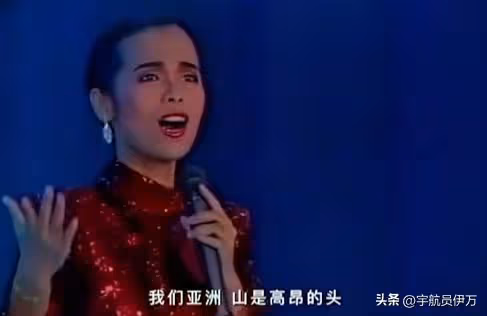 韋唯：移居美國住豪宅，卻慘遭丈夫家暴，如今回國發展成人生贏家
