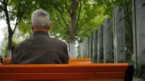 當你老了，能靠誰養？78歲老人：人到晚年，最終還是要依靠自己