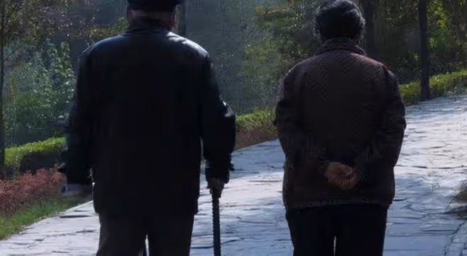 當你老了，能靠誰養？78歲老人：人到晚年，最終還是要依靠自己