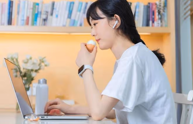 異性之間，你究竟相信一見鍾情，還是日久生情？