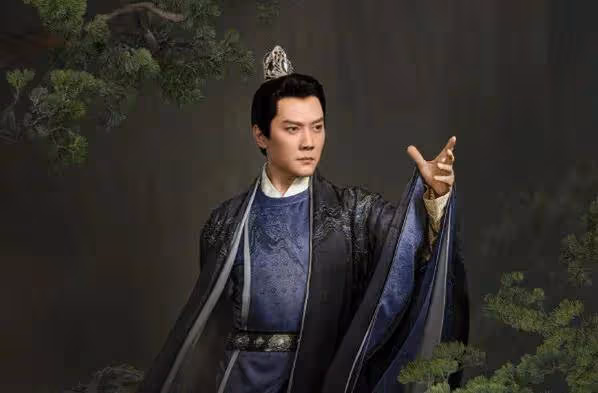 馮紹峰談到兒子眼圈紅了！被質疑炒作畢竟媽媽是趙麗穎