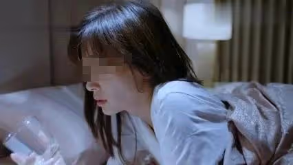 他就那麼急不可耐的出軌了,花心和錢多錢少真沒有太大的關係