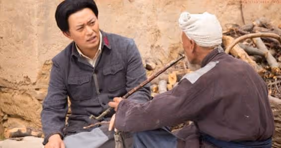 今晚開播!央八35集革命大劇來襲,國家一級演員領銜,想不火都難
