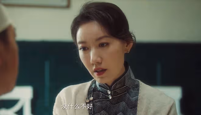 《追風者》直到沈圖南被革職後起復，蘇辭書才發現，蔣送劍的用意