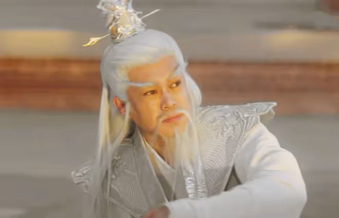 《與鳳行》直到墟天淵開啟，沈璃救仙界，天君才知道，自己輸了