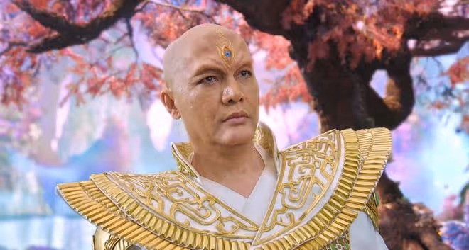《烈焰》直到神眼「殺死」黑瓏,伍賡才發現,他是遠古神王亘古